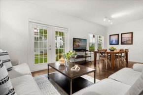 4 Bedrooms- 3 Bathrooms Lucaya Village 18-105 Lv